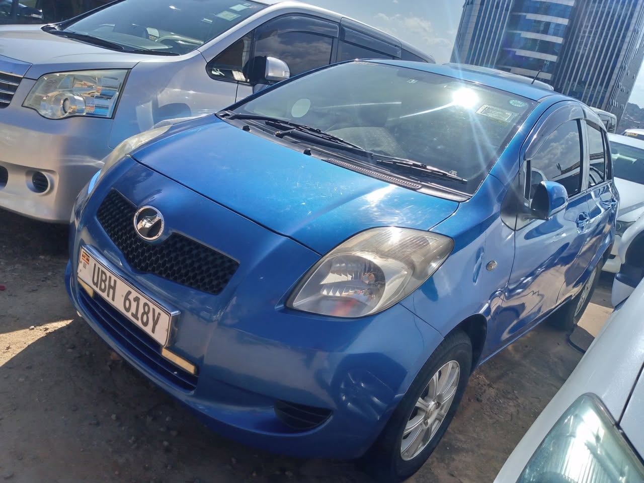A picture of TOYOTA VITZ