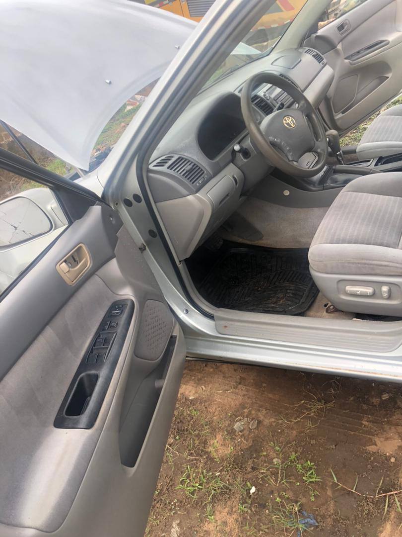 A picture of Tok standard 2005 Toyota Camry