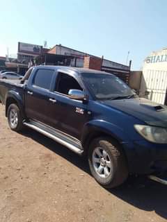 used toyota hilux