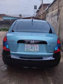 A picture of Hyundai accent 010