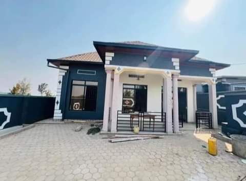 self compound houses