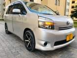 A picture of TOYOTA NOAH BEI MILIONI 12 5