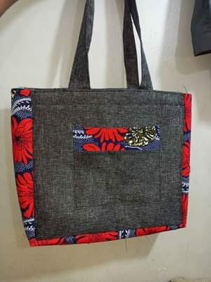 A picture of Tote bags