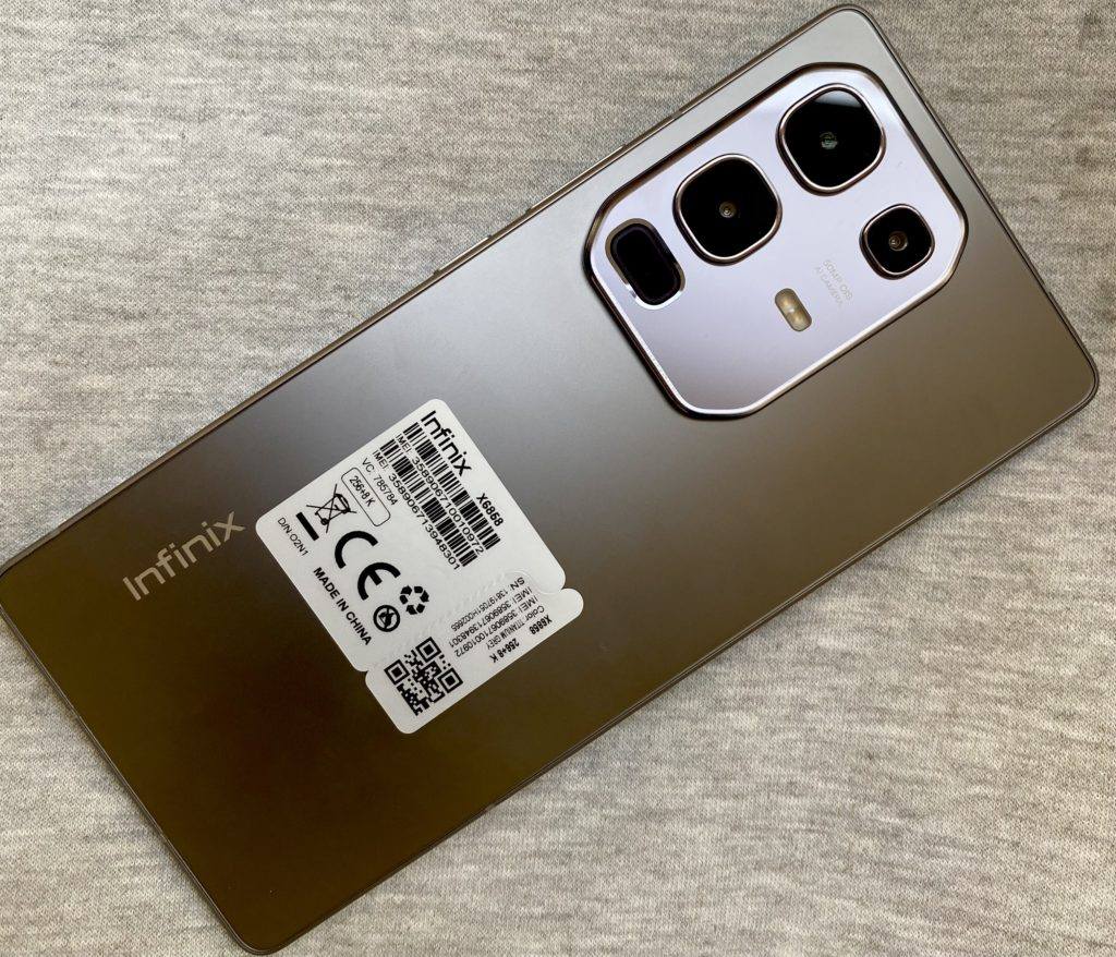 A picture of INFINIX NOTE 50S 5G STORAGE 256GB RAM 16GB PRICE 380
