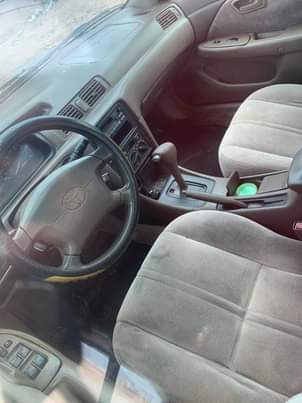 A picture of Shape first body Toyota Camry 2000