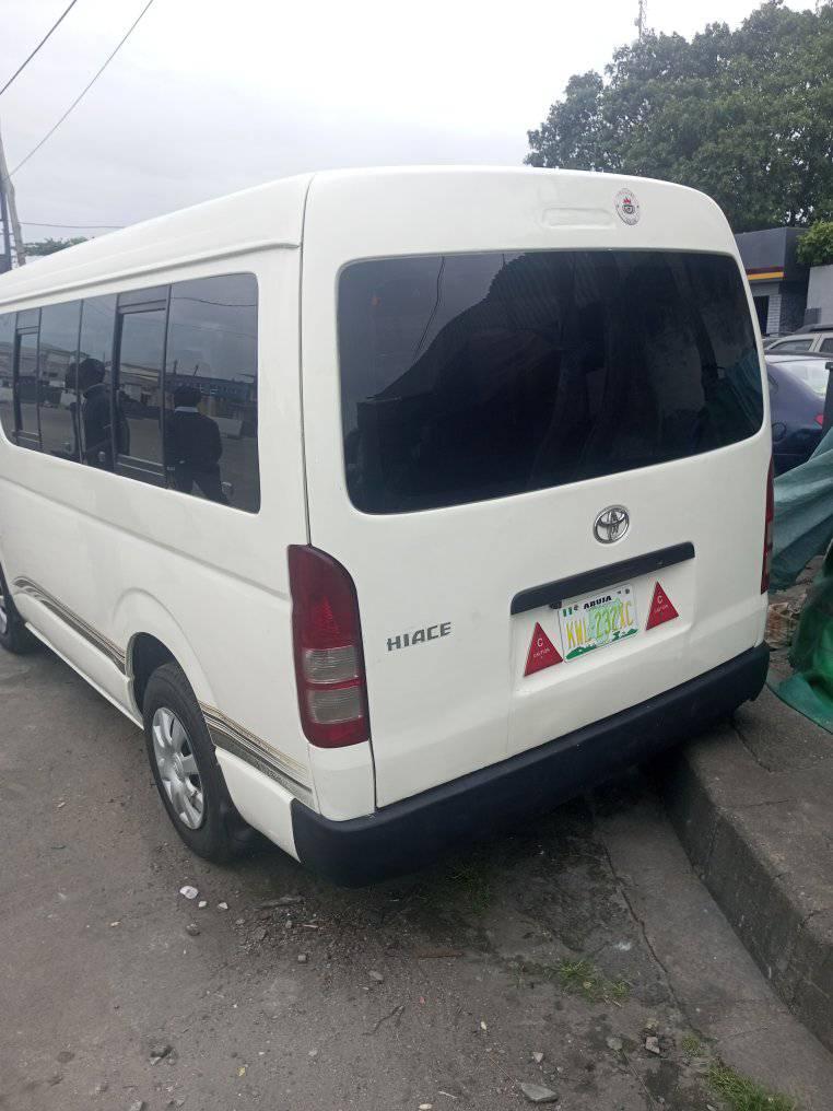 A picture of Huma 3 18 passenger needed buyer
