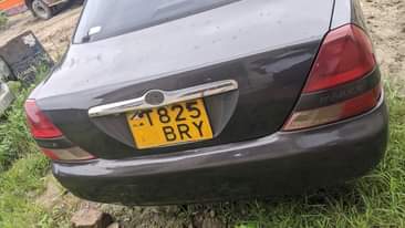 A picture of 2002 TOYOTA Toyota Grande Mark II GX 110
