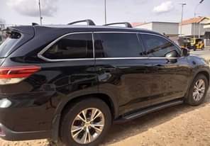 A picture of Barely drive Neatly Used 2016 Toyota Highlander Model XLE available