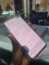 A picture of Samsung s10plus