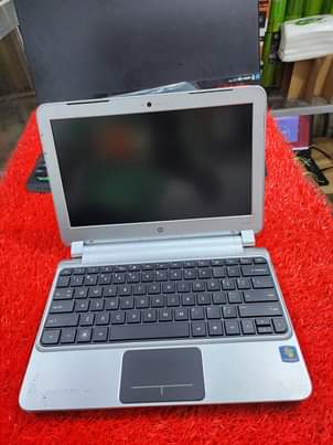 A picture of Hp intel 3105m Hdd 320Gb Ram 2Gb WiFi Bettety Tell