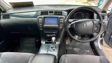 A picture of TOYOTA CROWN ATHLETE IPO VIZURI SANA IWAHI CHAP GARI IKO