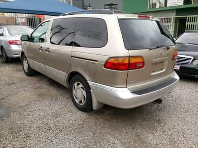 A picture of TOYOTA SIENNA TOKUNBO BUY AND DRIVE JUST AT 5.5M Dm