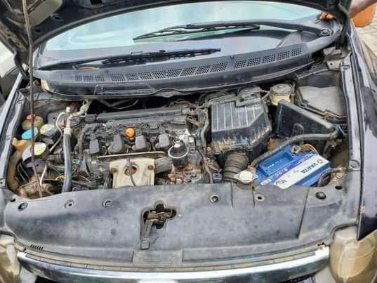 A picture of Registered Honda civic 07 model fish on first body car
