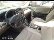 A picture of Toyota Highlander 04