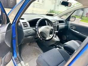 A picture of Clean used 4 cylinder Toyota corolla verso 2005 model with