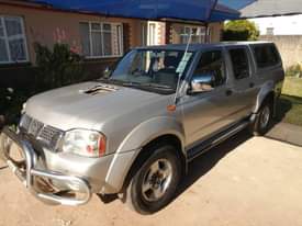 used nissan navara