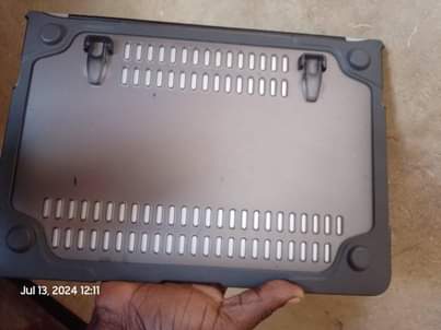 A picture of MacBook Air 2017 inauzwa bei ya kutupa 0767331111