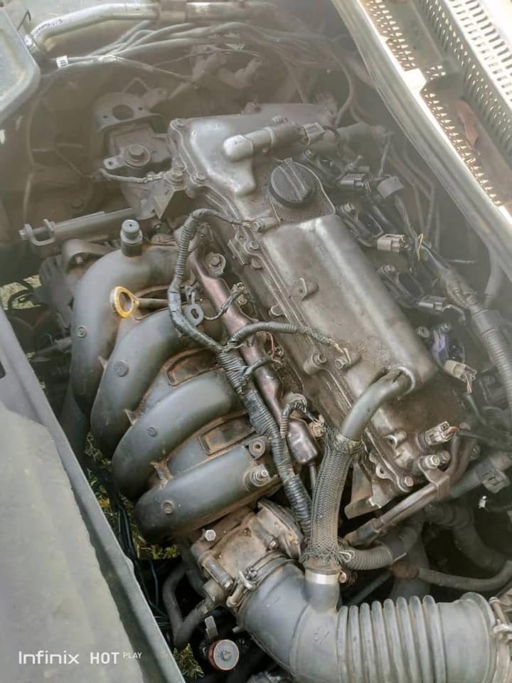 A picture of TOYOTA COROLLA 2012