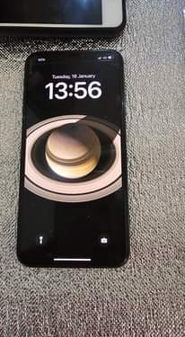 A picture of Iphone 11 Pro max 256gb