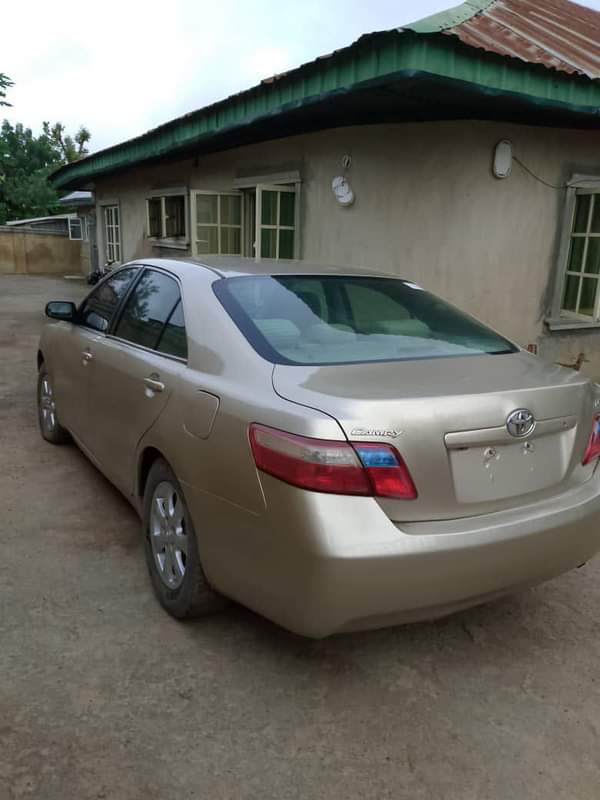 A picture of Toyota Camry 2008 First body Untenpered Engine Gear AC working