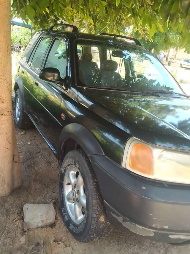 A picture of Distress Distress Land Rover Everything working fine Location...borno Not negotiable