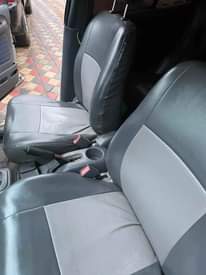 A picture of Toyota rav 4 Old. Nitafute kwa number 0784 588 399.