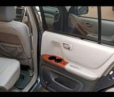 A picture of Toyota Highlander 06 Hybrid Hybrid engine 3 rows seaters Engine
