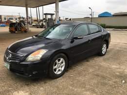A picture of NISSAN ALTIMA FOR SALE ENGINE AND GEAR IS OK AC