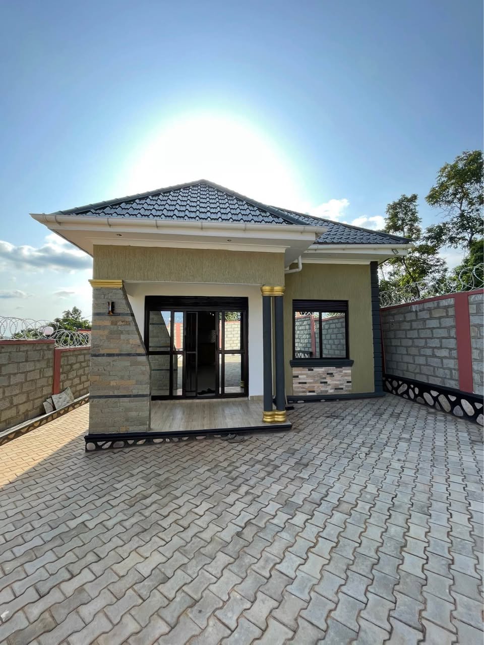 houses hoima