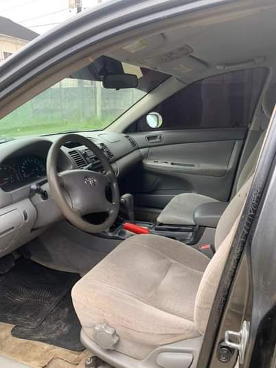 A picture of Toyota Camry 2004