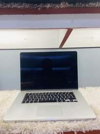 A picture of MAC BOOK PRO 2015 CORE I7