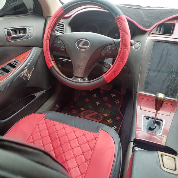 A picture of Lexus Es350 toks standard