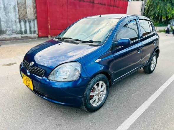 A picture of PRICE 8 8milion CONTACT VITZ OLDMODEL EAQ Full File Full