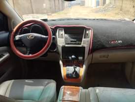 A picture of Very Clean Lexus Rx350