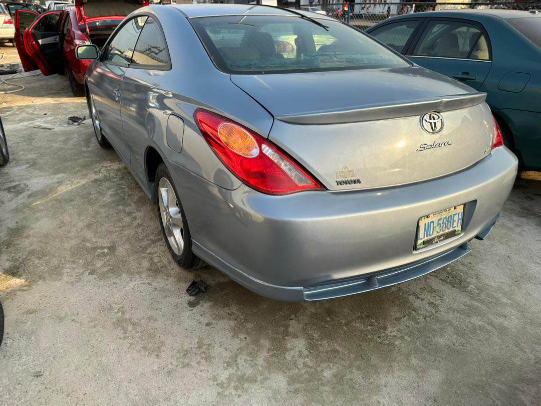 A picture of Toyota Solara 2005 Model