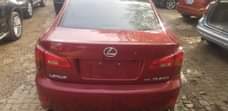 A picture of Lexus is250