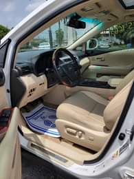 A picture of Kinzzy Dominic 08109018982 21 500 000 Refer and earn FOREIGN