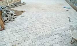 A picture of Mobile paver maker