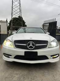 A picture of No LOSE GUARD few month used 2010 BENZ C300 untouched