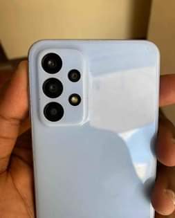 A picture of SAMSUNG A23