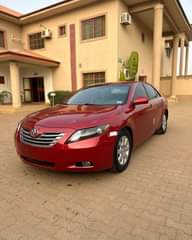 A picture of Extremely clean Toyota Camry muscle keyless remote control system everything