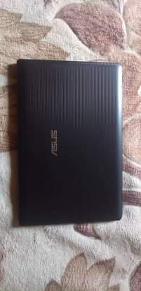 A picture of Asus i5