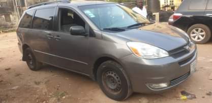 A picture of Toyota Senna for sale tokubo standard
