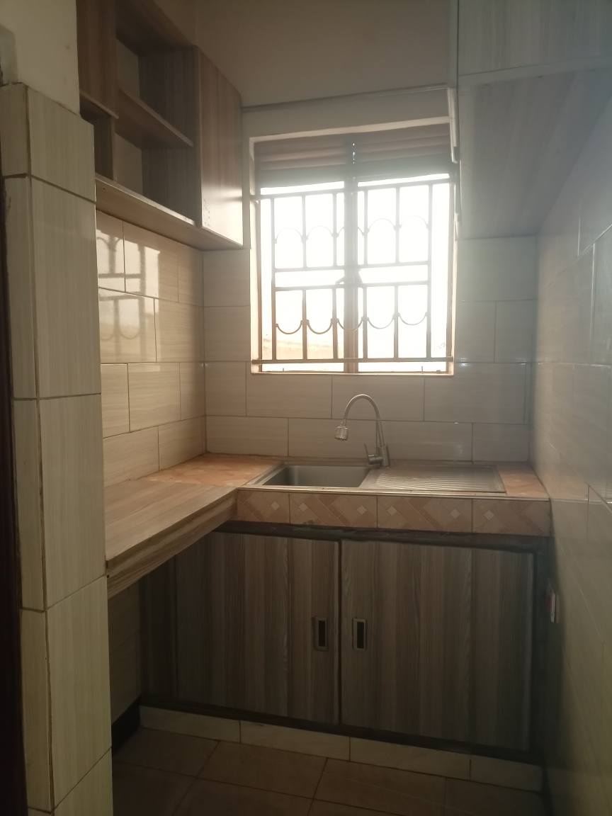 A picture of Self contained One bedroom Double 500k Kyebando OPP Akamwesi 0756255232