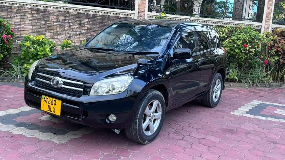 A picture of TOYOTA RAV4 D.L.X Year 2007 Engine CC 2360 Bei ML