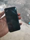 A picture of IPHONE XS