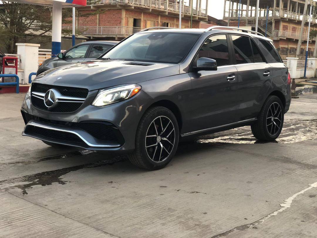 A picture of GLE350 2018 model
