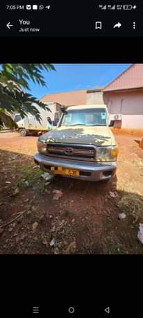 A picture of Toyota Land cruza hardtop iyo Injin 1hz diesel Gia manyu
