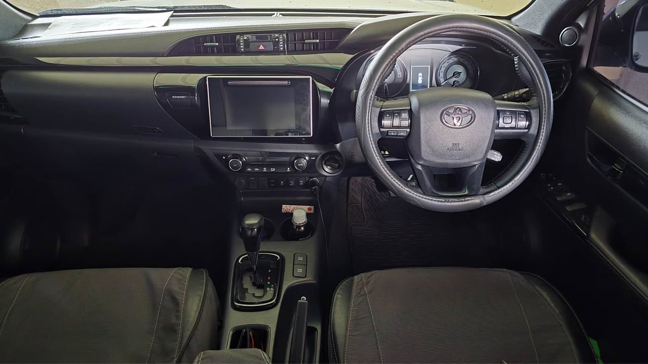 used toyota hilux