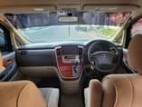 A picture of Toyota Alphard 19 000 000